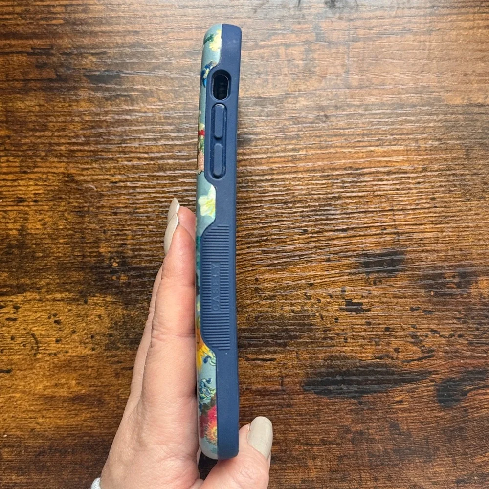 Casely x Van Gogh iPhone 11 case - Picture 5 of 6